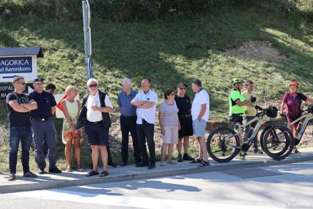 Začasni most v Stranjah povezal levi in desni breg Kamniške Bistrice (13)